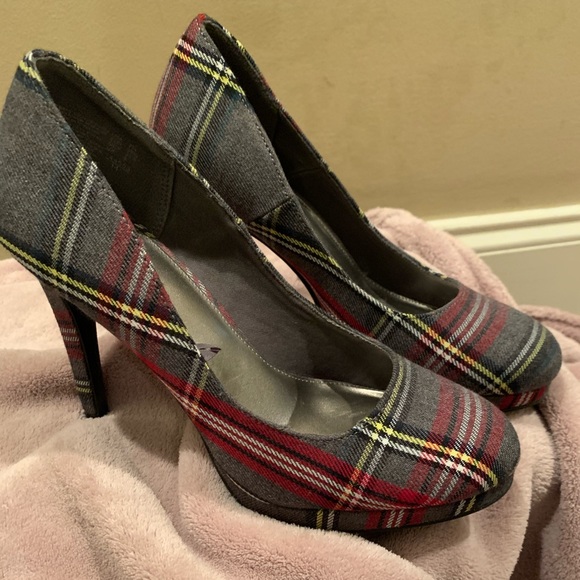 Plaid pumps - Picture 8 of 10
